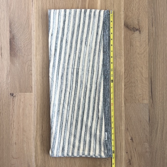 Infinity Scarf - Picture 5 of 6